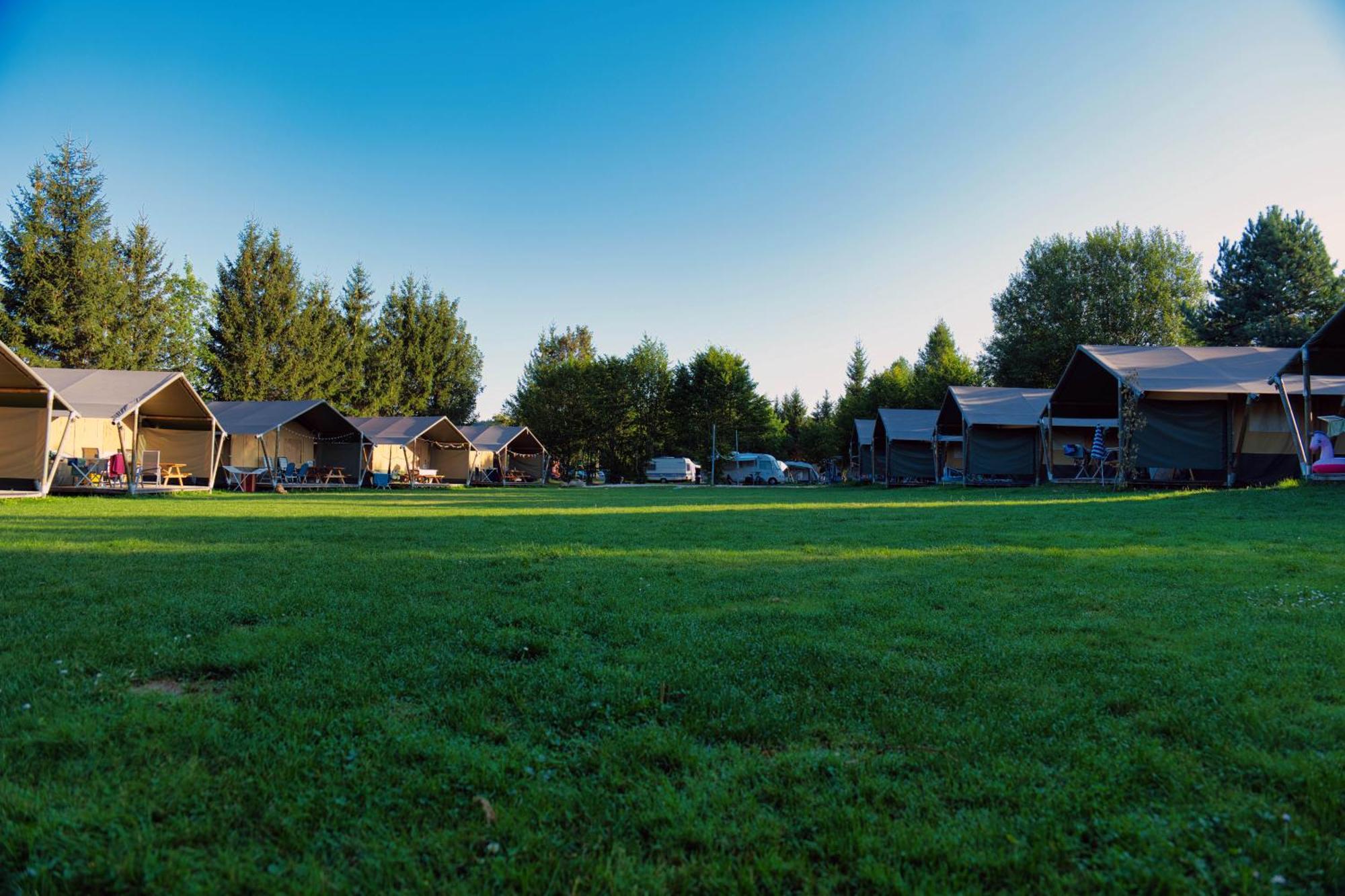 Camping 2000 Januv Dul 외부 사진